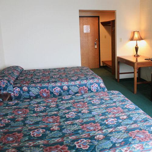 Sunlac Inn Lakota Habitación foto