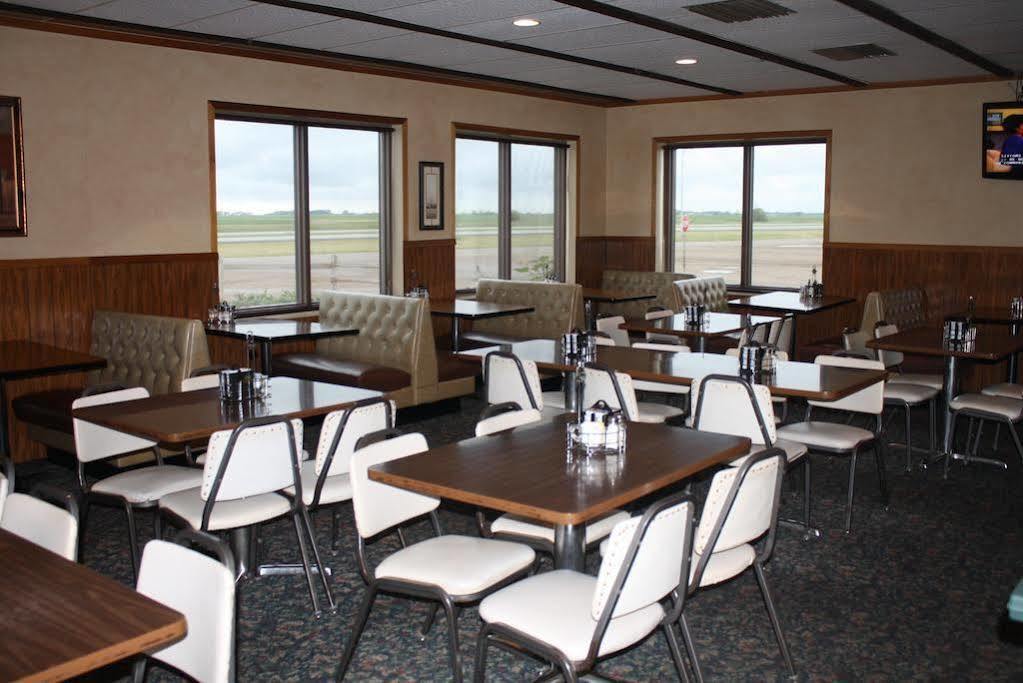 Sunlac Inn Lakota Exterior foto